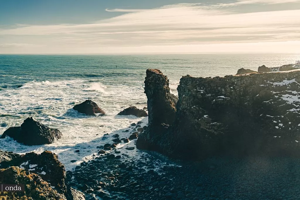 Arnarstapi Cliff by ONDA.photos 3 - OndaTravel.pl -