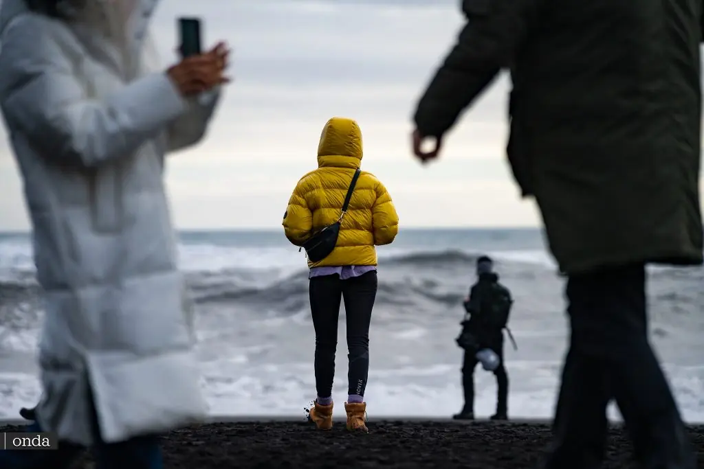 Black Sand Beach Rejnisfjara - Islandia by OndaTravel.pl