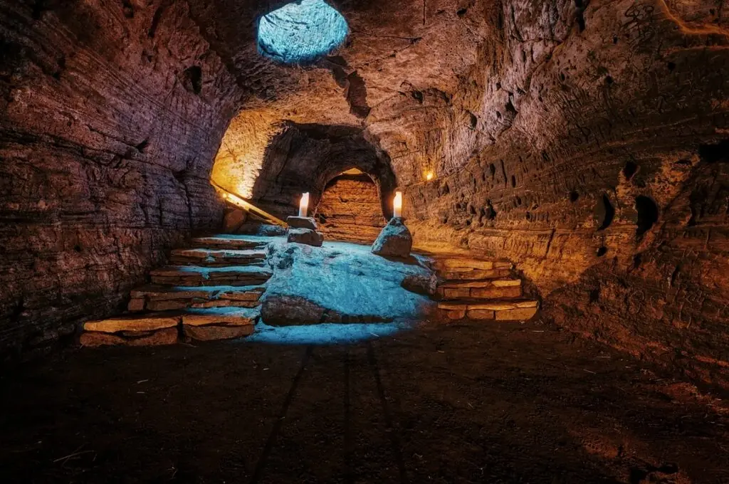 Caves of Hella (5) — OndaTravel.pl