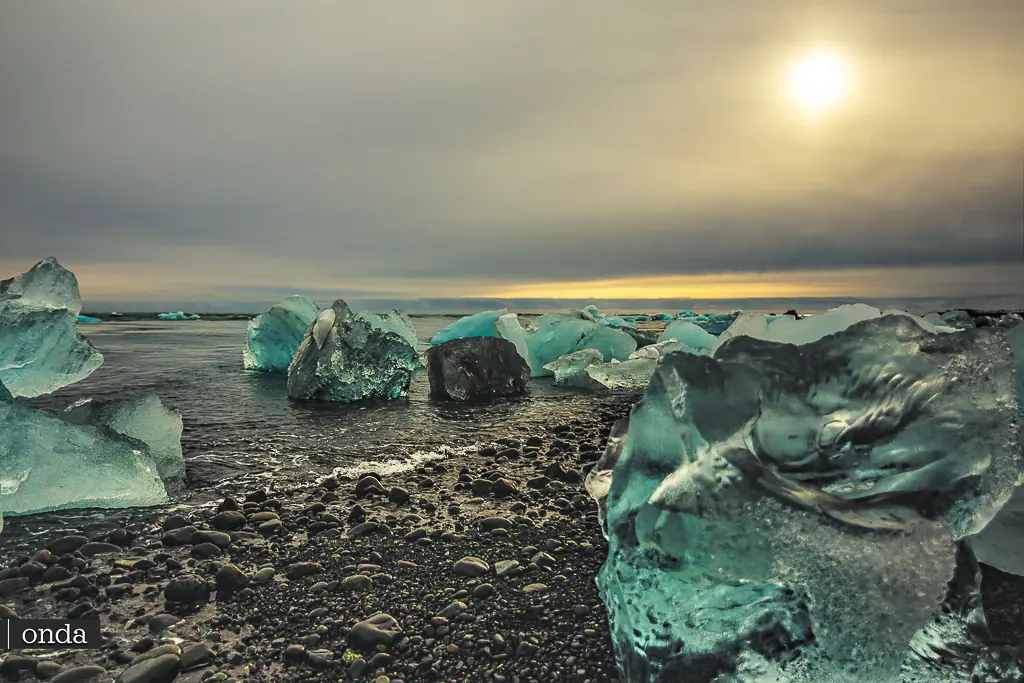 Diamentowa Plaża Breiðamerkursandur – Diamond Beach — OndaTravel.pl