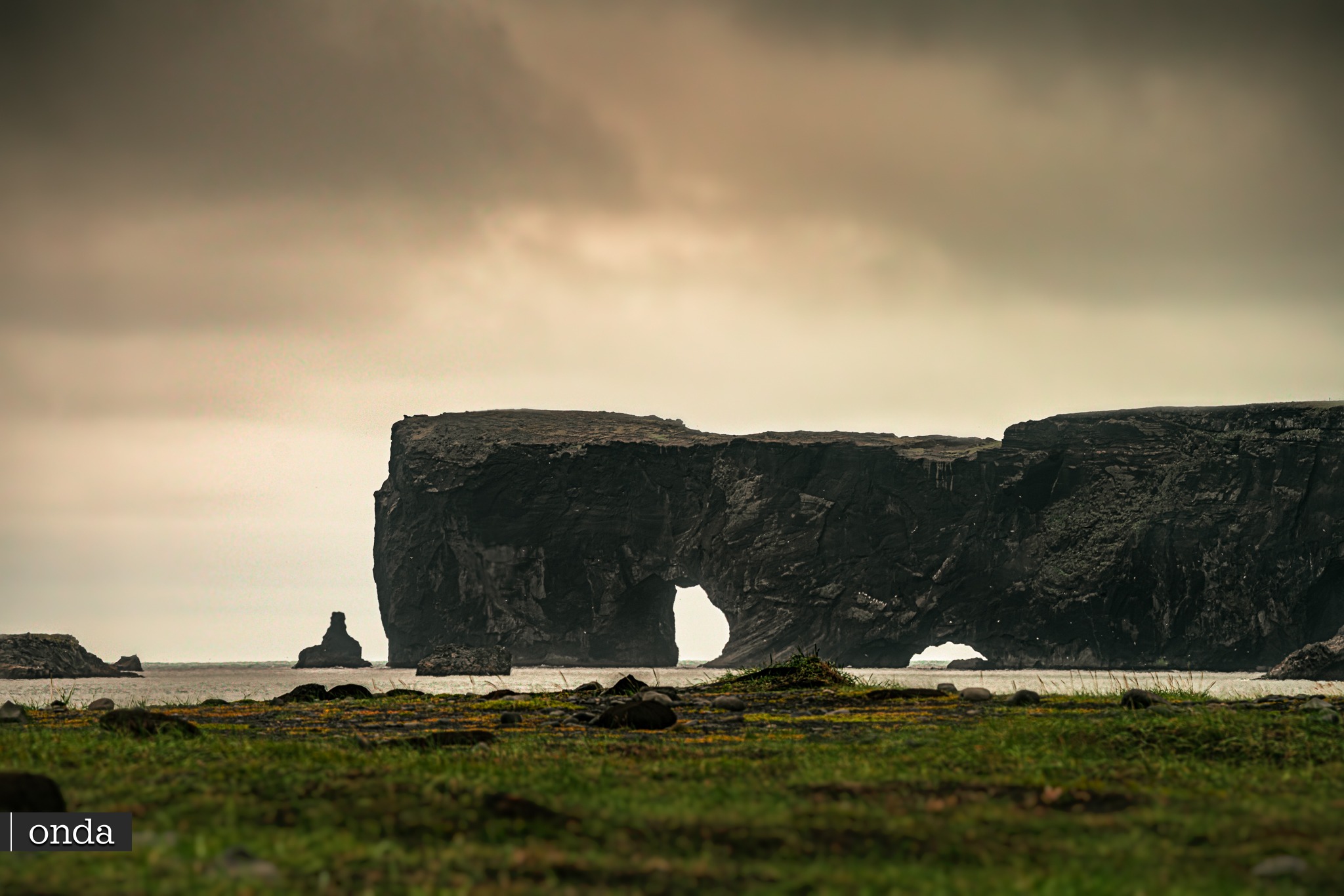 Península de Dyrhólaey vista desde la playa negra - blog sobre Islandia