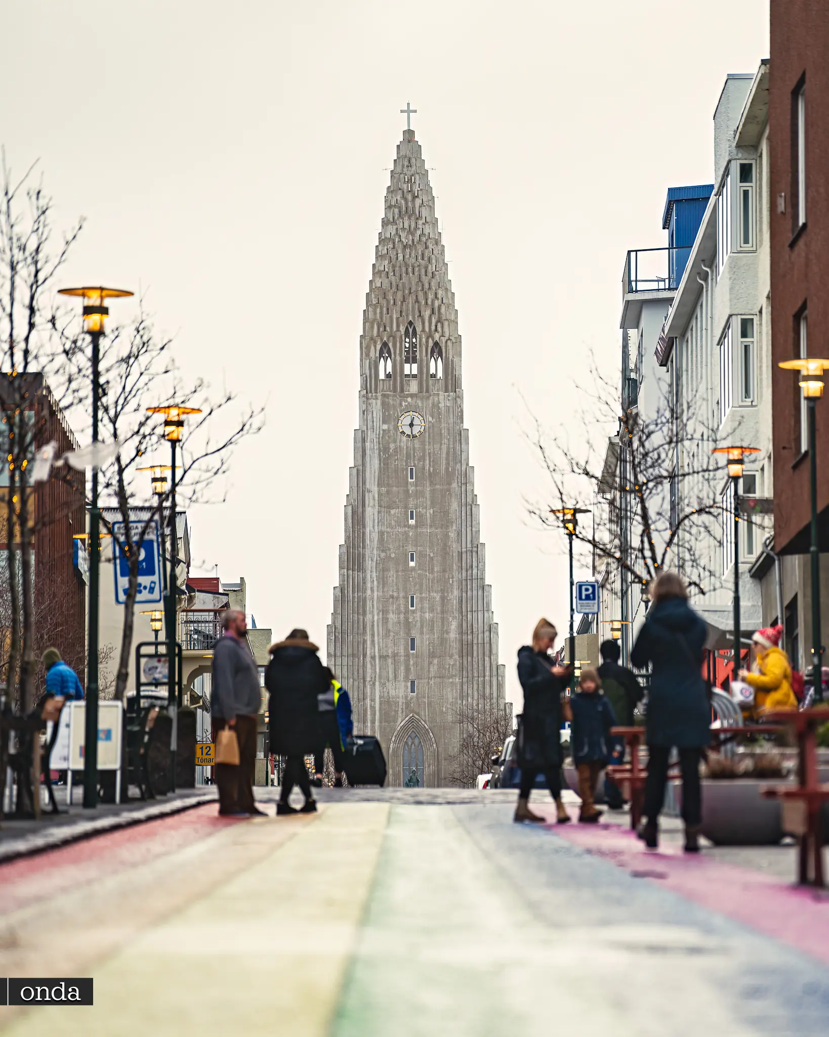Kościół HALLGRIMSKIRKJA Reykjavik - Islandia by OndaTravel.pl