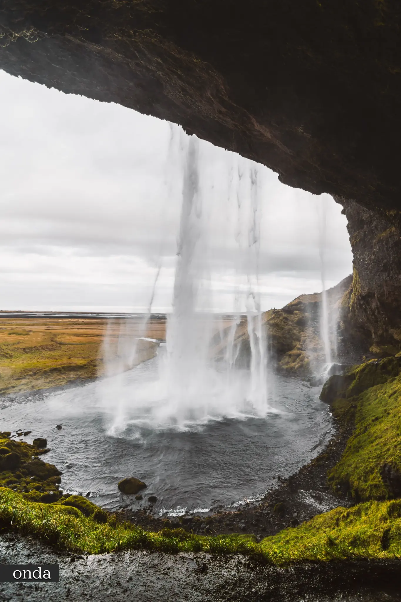 WODOSPAD SELJALANDSFOSS - Islandia by OndaTravel.pl