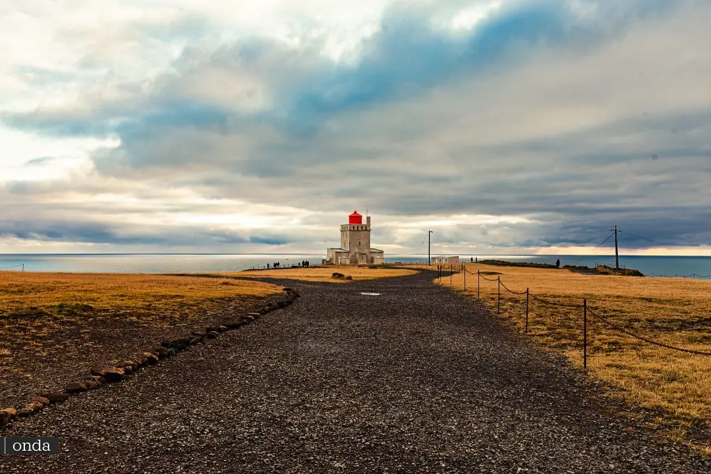 KLIF DYRHÓLAEY - Islandia by OndaTravel.pl