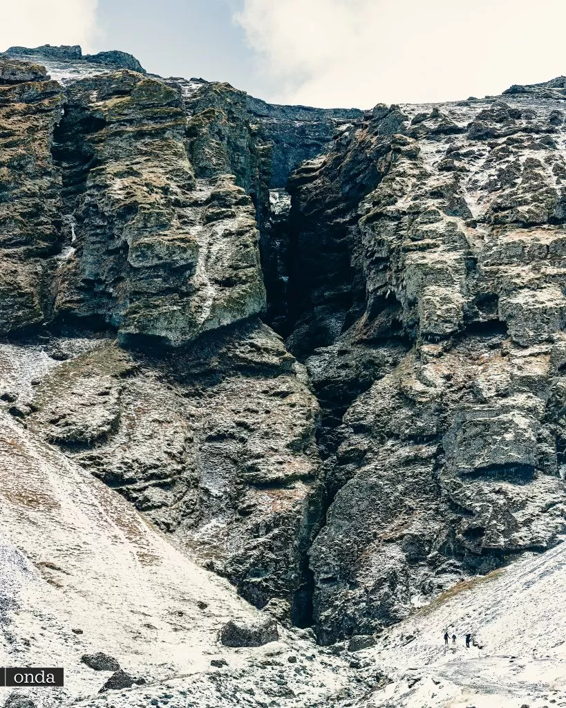Wąwóz Rauðfeldsgjá - Wycieczki po Islandii z OndaTravel.pl