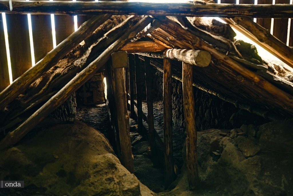 Rutshellir Caves Drangshlid 2 Islandia by OndaTravel.pl 5 - OndaTravel.pl -