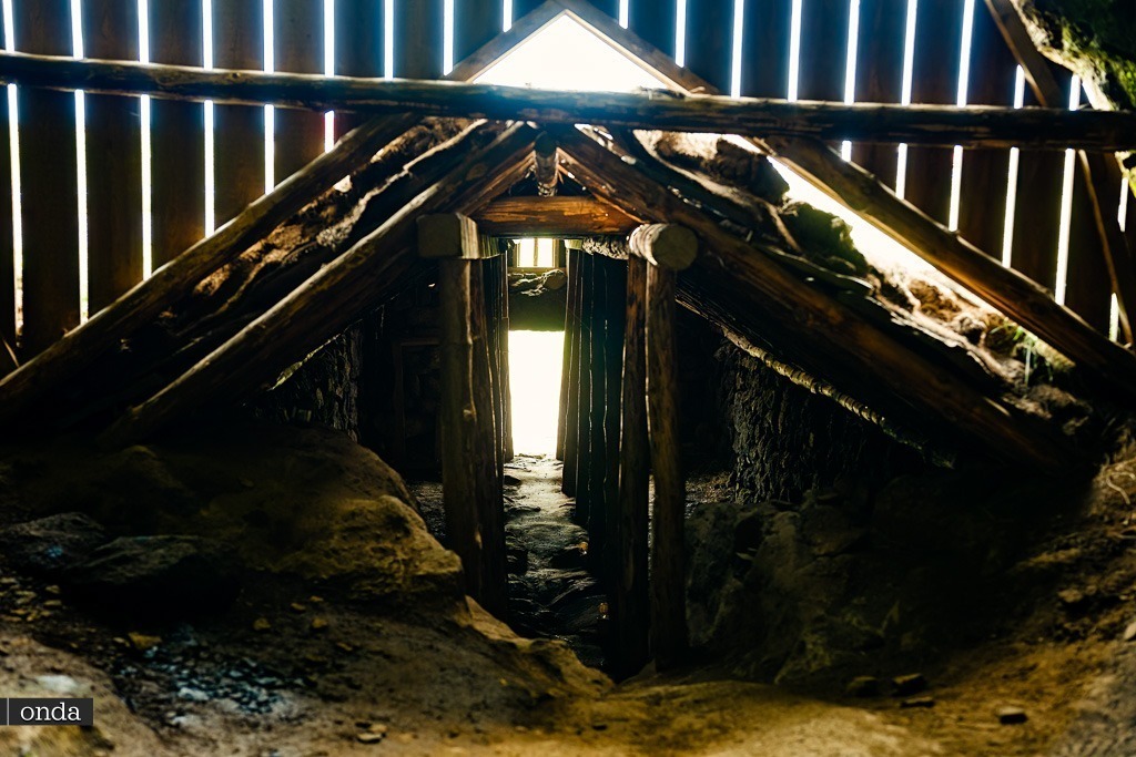 Rutshellir Caves Drangshlid 2 Islandia by OndaTravel.pl 6 - OndaTravel.pl -