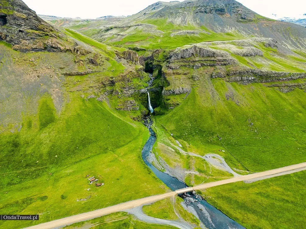 Wodospad-Irafoss-Irafoss-Waterfall-Arjanurfoss-Waterfall-Islandia-by— OndaTravel.pl-10 — OndaTravel.pl