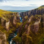 Fjadrargljufur to kanion w południowej Islandii, na rzece Fjaðrá