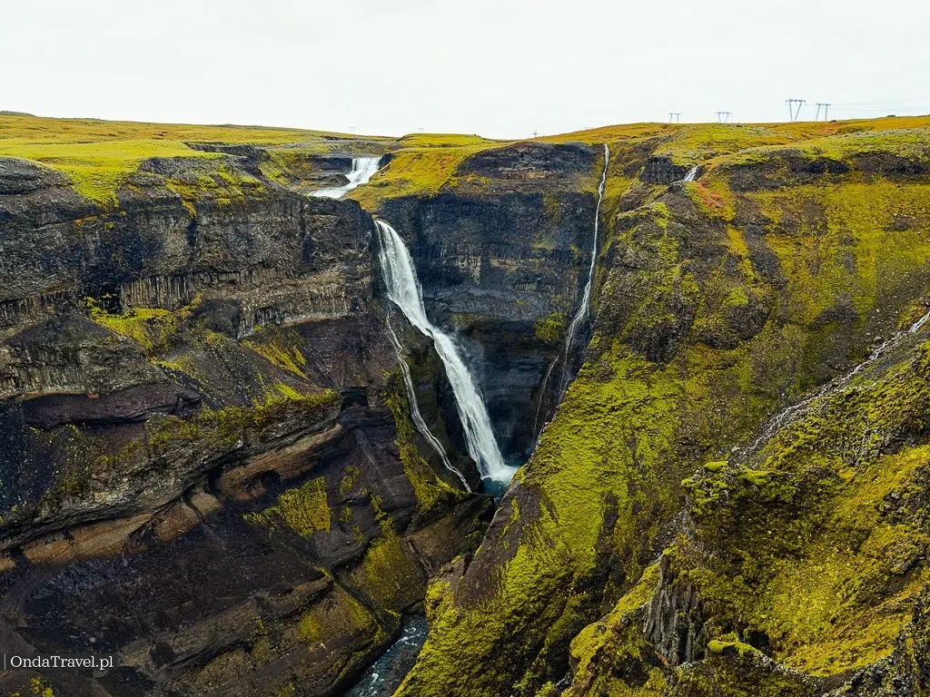 Wodospad Granni - Krajobrazy Islandii Islandia Interior - Highlands of Iceland
– przewodnik - przewodniki OndaTravel.pl