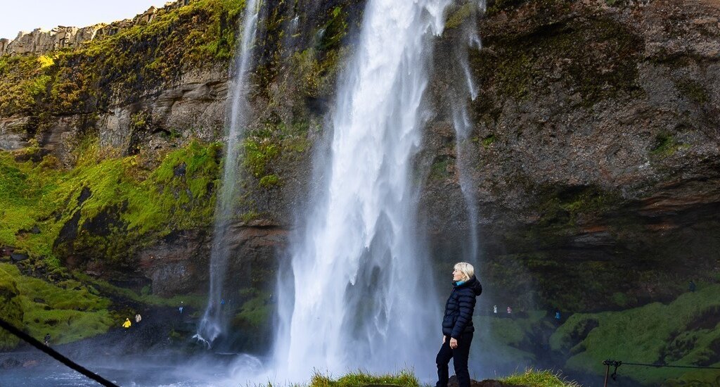 Wodospad Seljalandsfoss Islandia by OndaTravel.pl