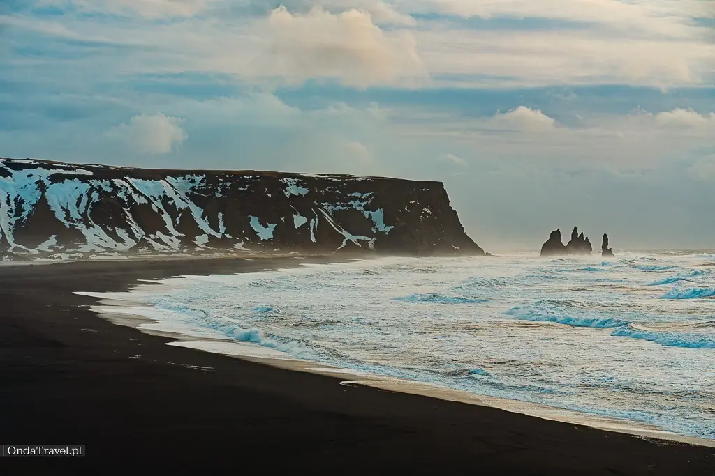 Islandia – playa negra de Reynisfjara, foto de OndaTravel.pl