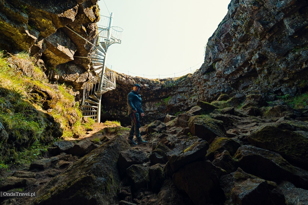 Jaskinia lawowa Arnarker Reykjanes Islandia by OndaReavel.pl 5 - OndaTravel.pl -