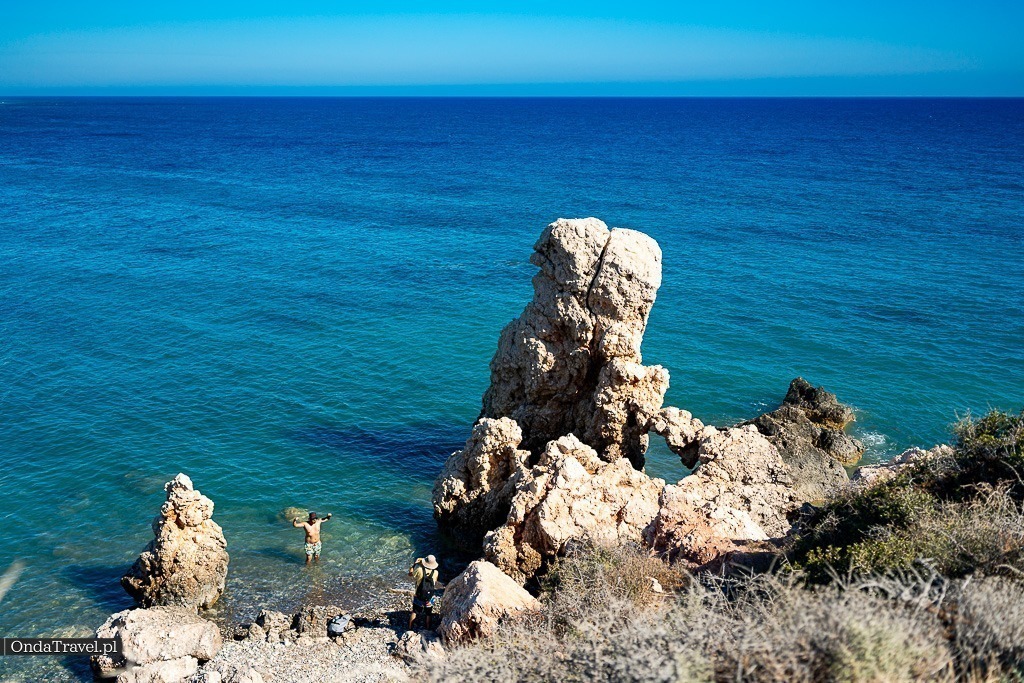 Aphrodite's Rock - Kouklia - Atrakcje Cypru. co zobaczyć na Cyprze. Cypr plaże Przewodnik turystyczny po Cyprze