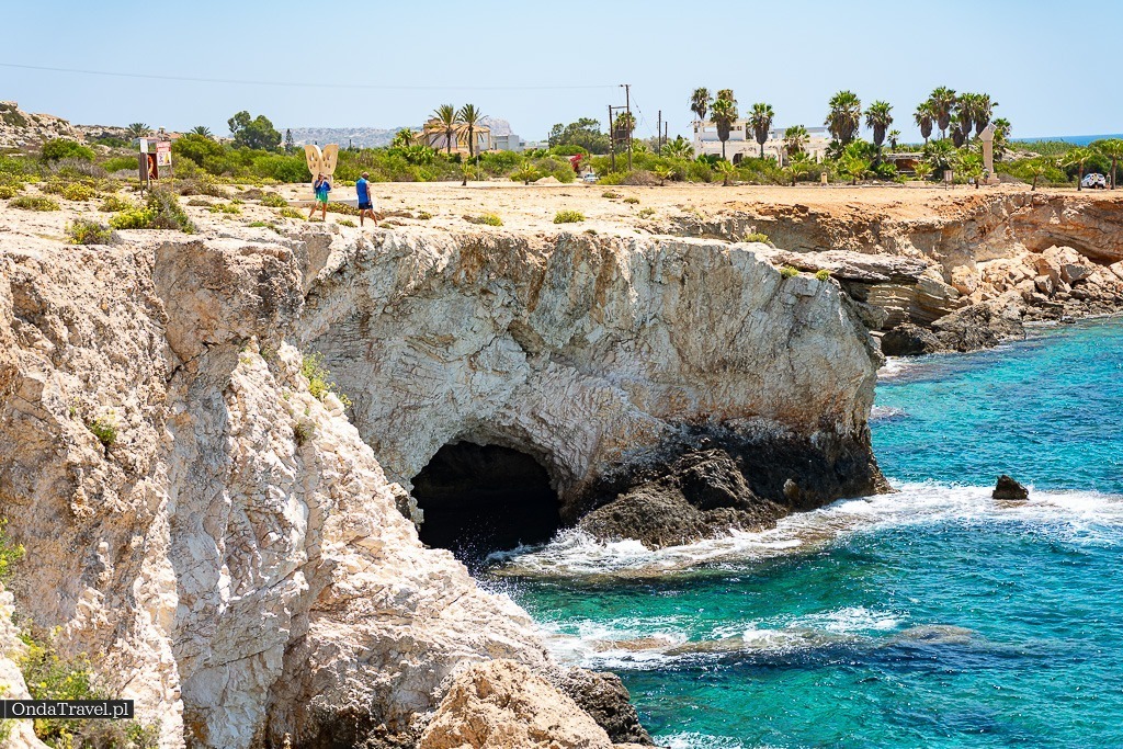Love Bridge - Ayia Napa - Cypr - Atrakcje Cypru. co zobaczyć na Cyprze. Cypr plaże - by OndaTravel.pl