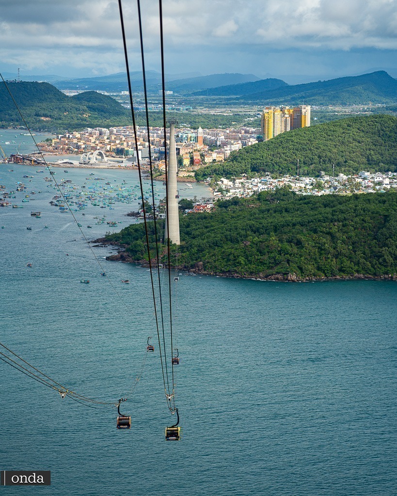 Vietnam Hon Thom Cable Car on Phu Quoc island by OndaTravel.pl