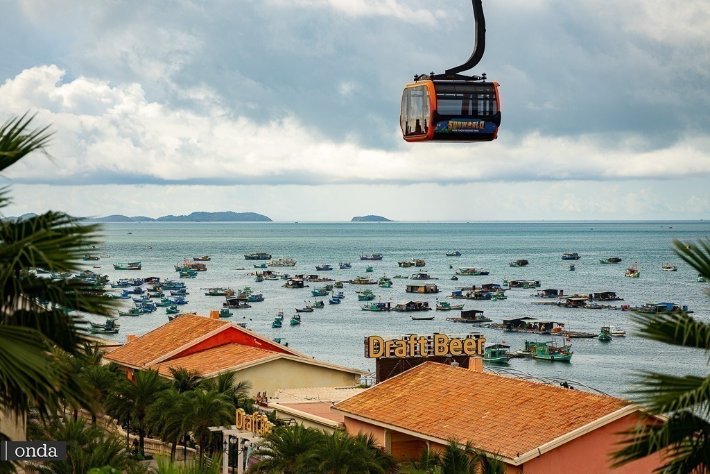 Vietnam Hon Thom Cable Car on Phu Quoc island by OndaTravel.pl