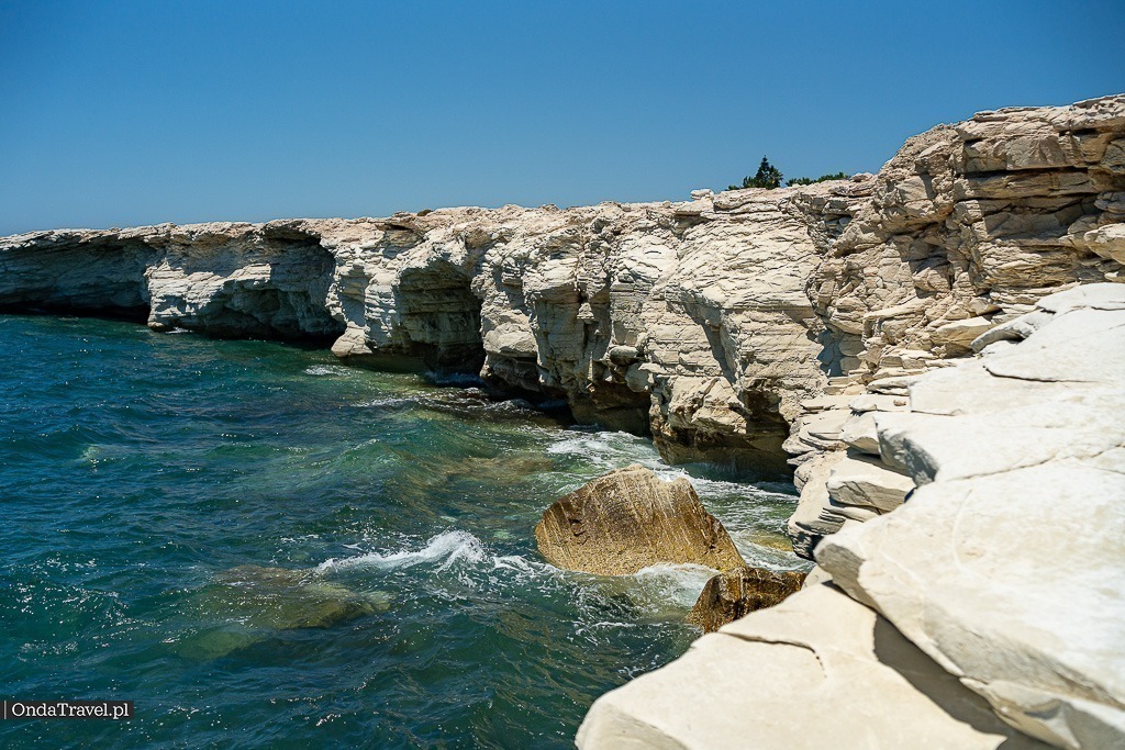 White Rocks Governor's Beach - Pentakomo - Przewodnik turystyczny po Cyprze