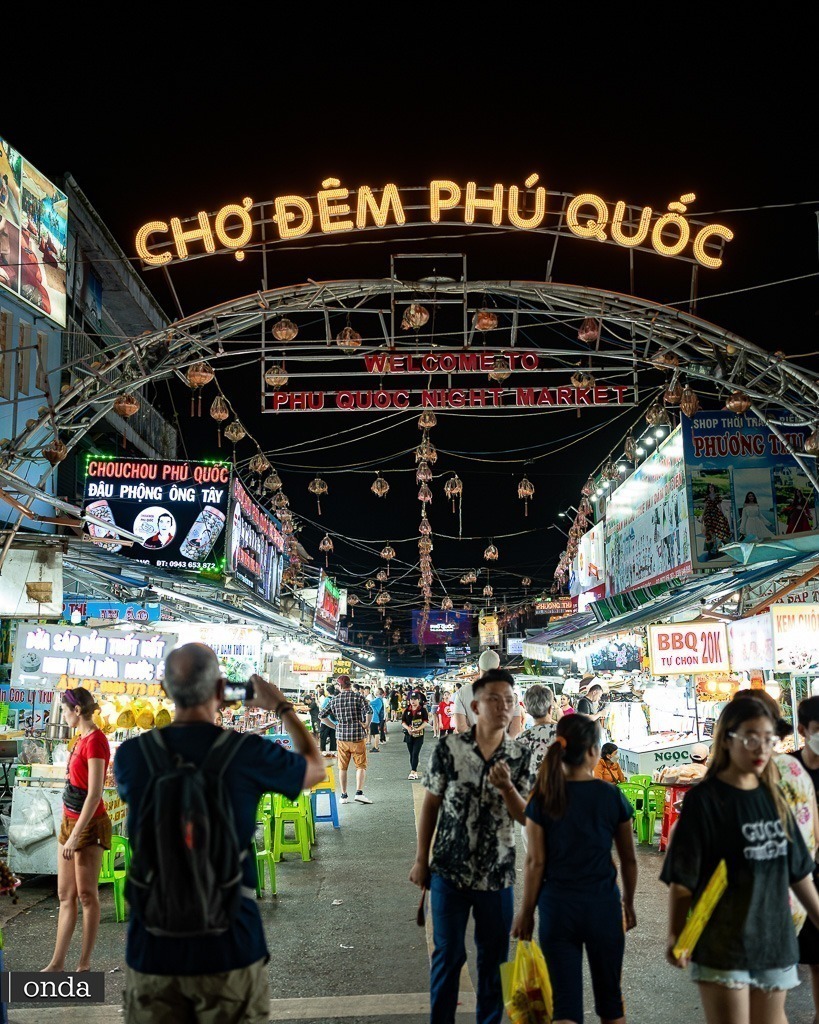 Vietnam Duong Dong Night Market – Dương Đông Night Market on Phu Quoc island by OndaTravel.pl