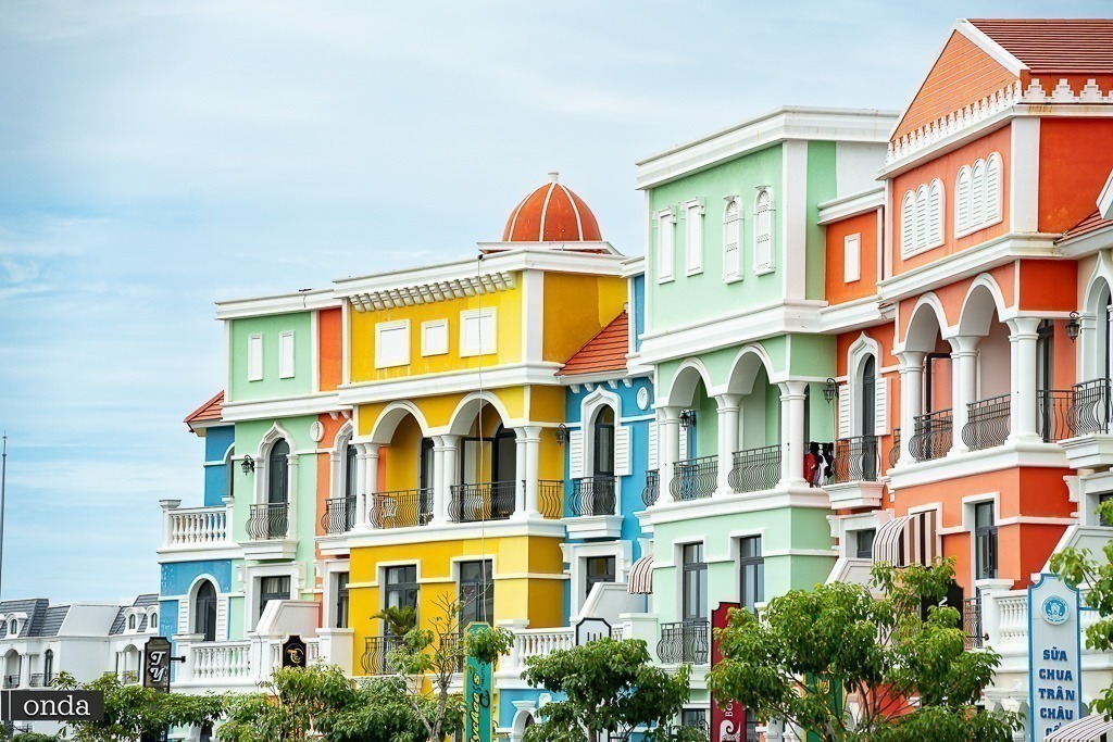 Vietnam Grand World Contemporary Art Park on Phu Quoc island by OndaTravel.pl