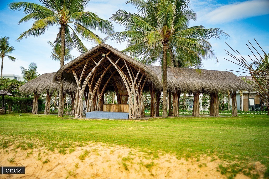 Vietnam attractions on Sunset Sanato beach Phu Quoc island by OndaTravel.pl