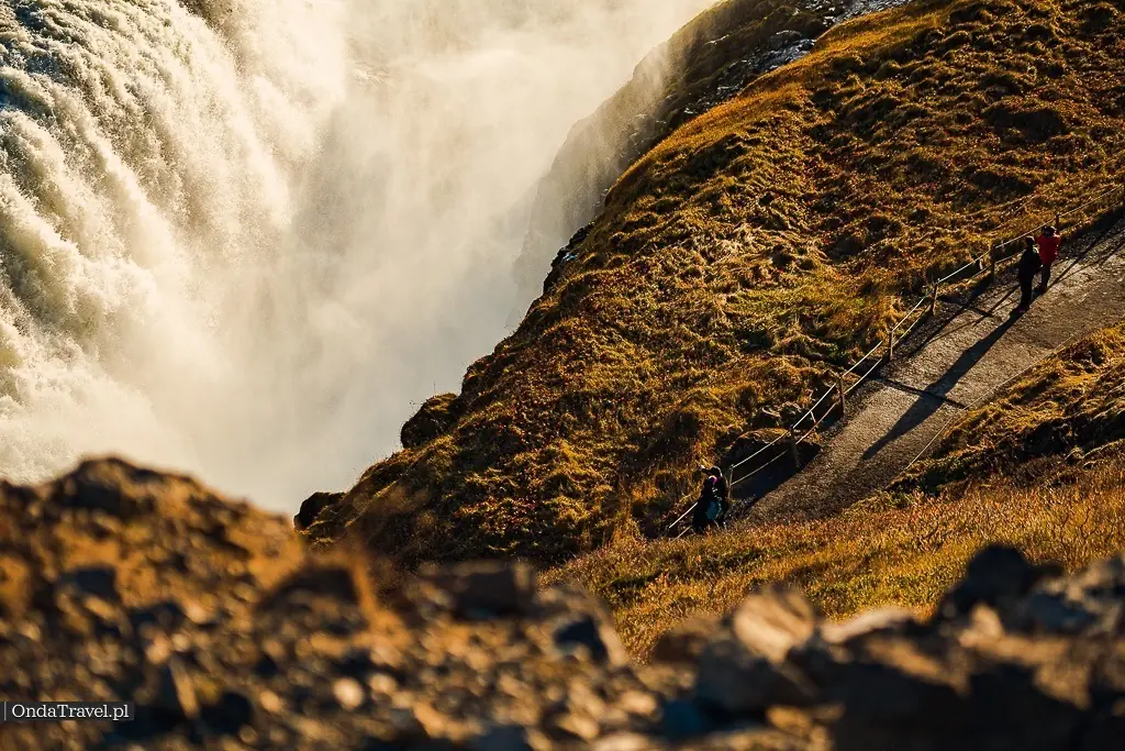 Gullfoss złoty wodospad w Golden Circle na Islandii