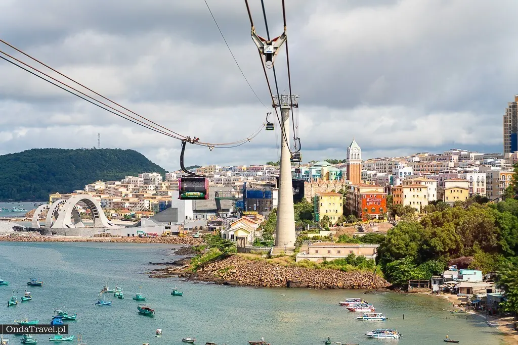 Kolejka linowa Hon Thom na wyspie Phu Quoc w Wietnamie (12) — OndaTravel.pl