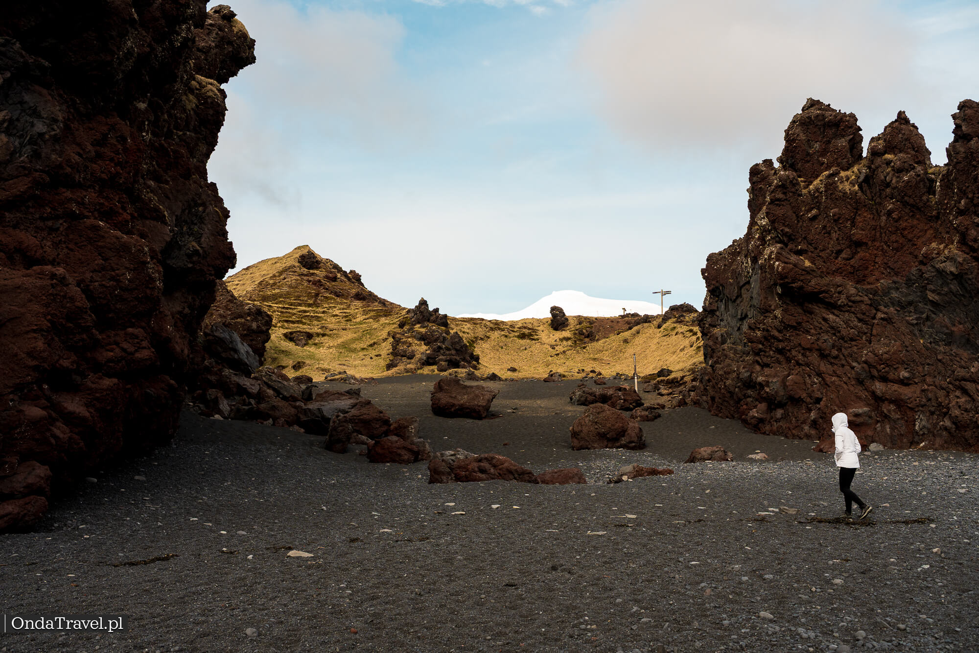 Djúpalónssandur - Restos del pesquero Epine GY7 por OndaTravel.pl