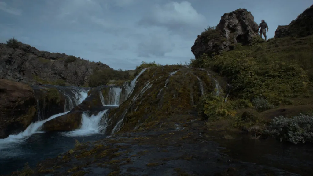 Arya Stark and The Hound in the valley from Game of Thrones in Gjáin, Stangarvegur, Iceland - Copyrights HBO