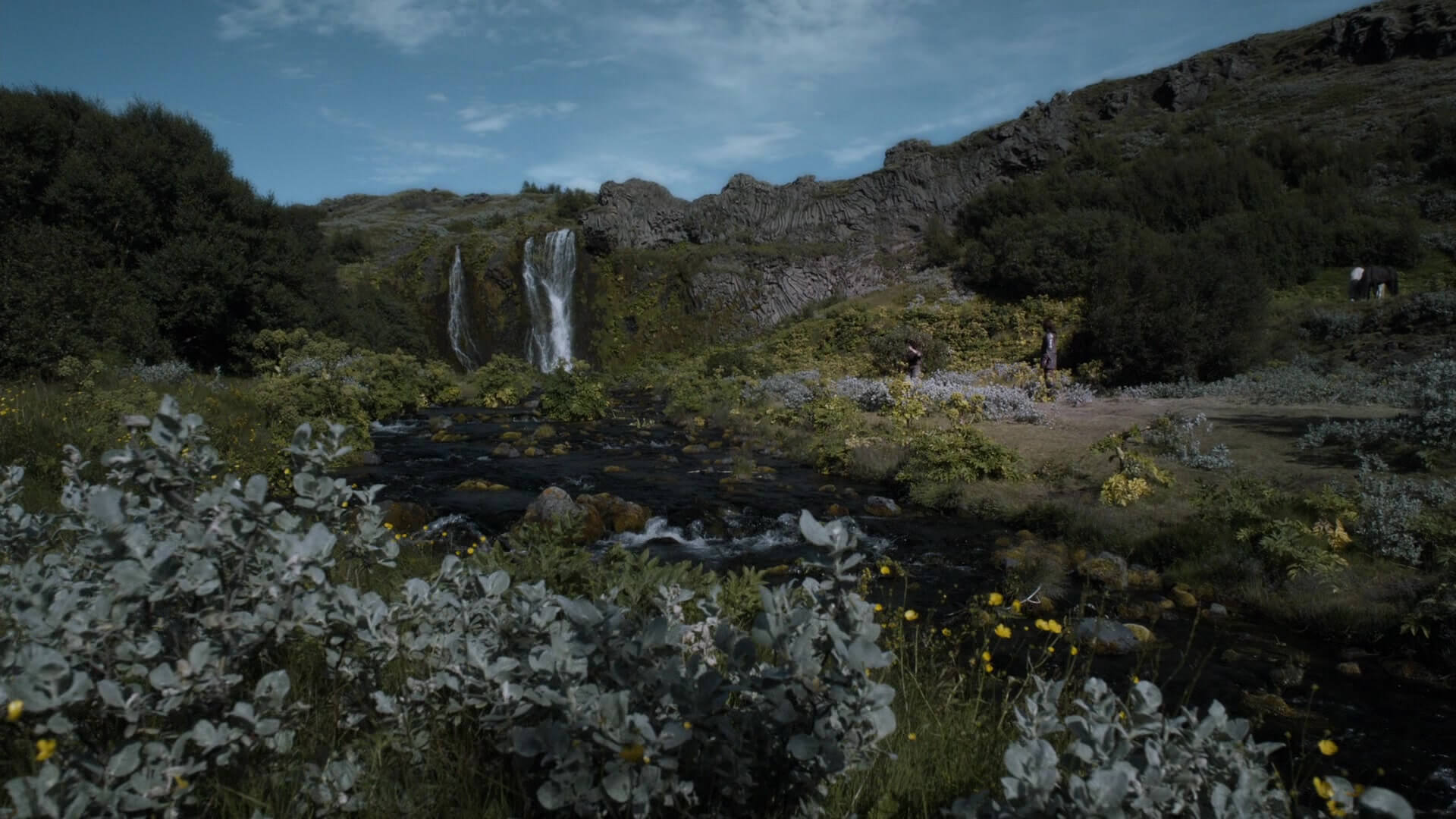 Arya Stark y el Perro en el valle de Gjáin, Stangarvegur, Islandia — Juego de Tronos - Copyrights HBO