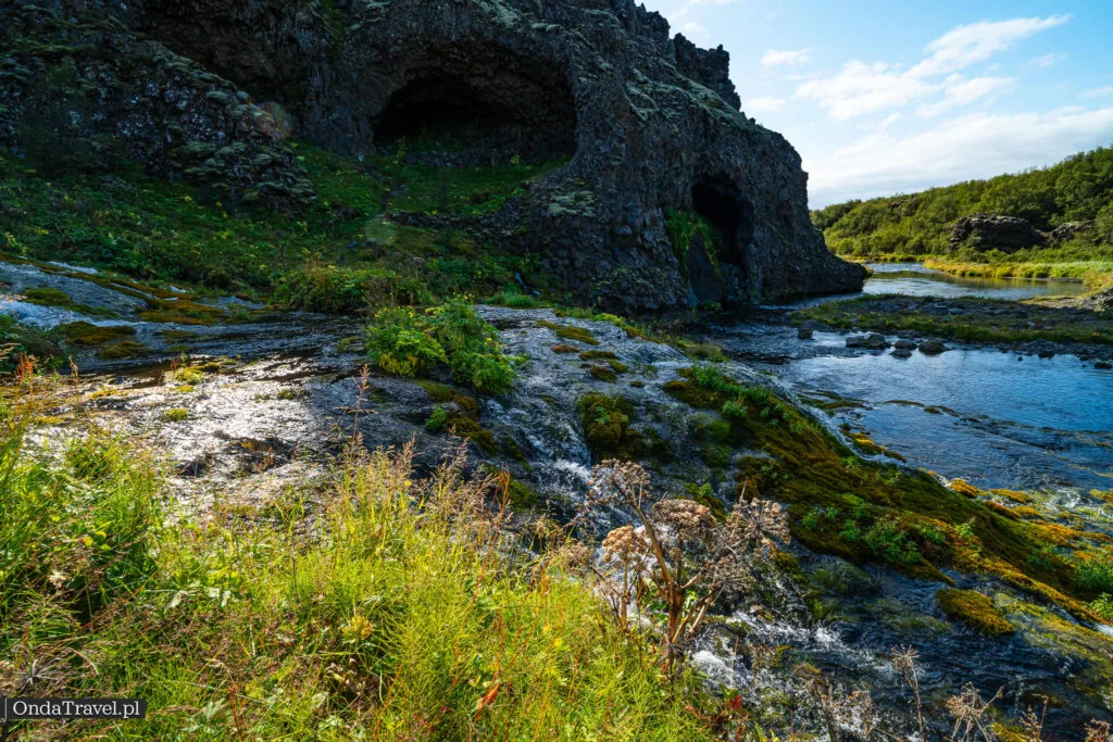 Gjáin Valley access road and landscapes in Iceland