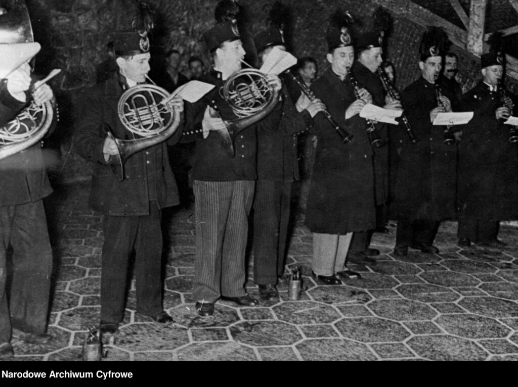 Archival photograph of underground workings and timber supports in the Wieliczka Salt Mine