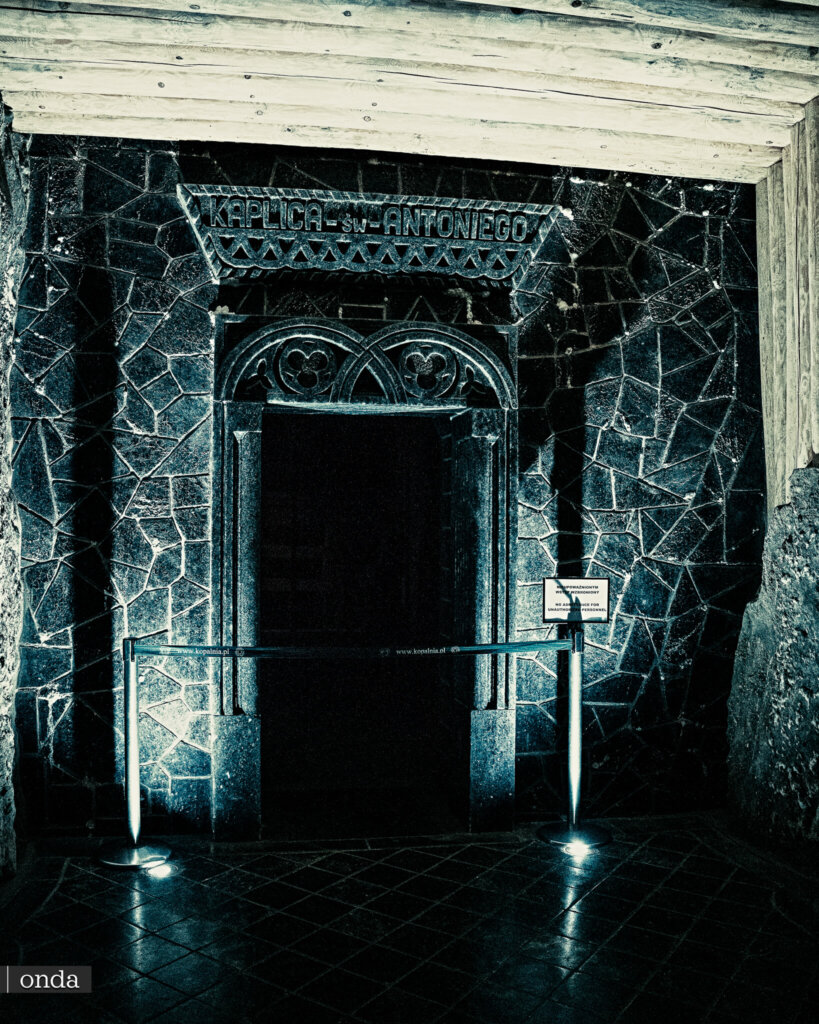 Entrada a la Capilla de San Antonio en la Mina de Sal de Wieliczka