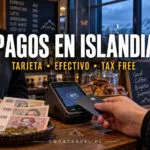 Pago con tarjeta y coronas islandesas en una cafetería de Reikiavik.